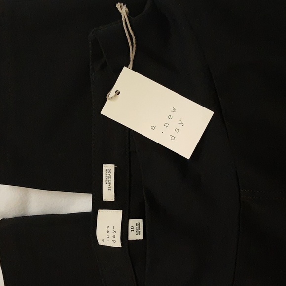 A New Day Adaptive Seated Fit Curvy Bottom Pants Women Black - Picture 4 of 10